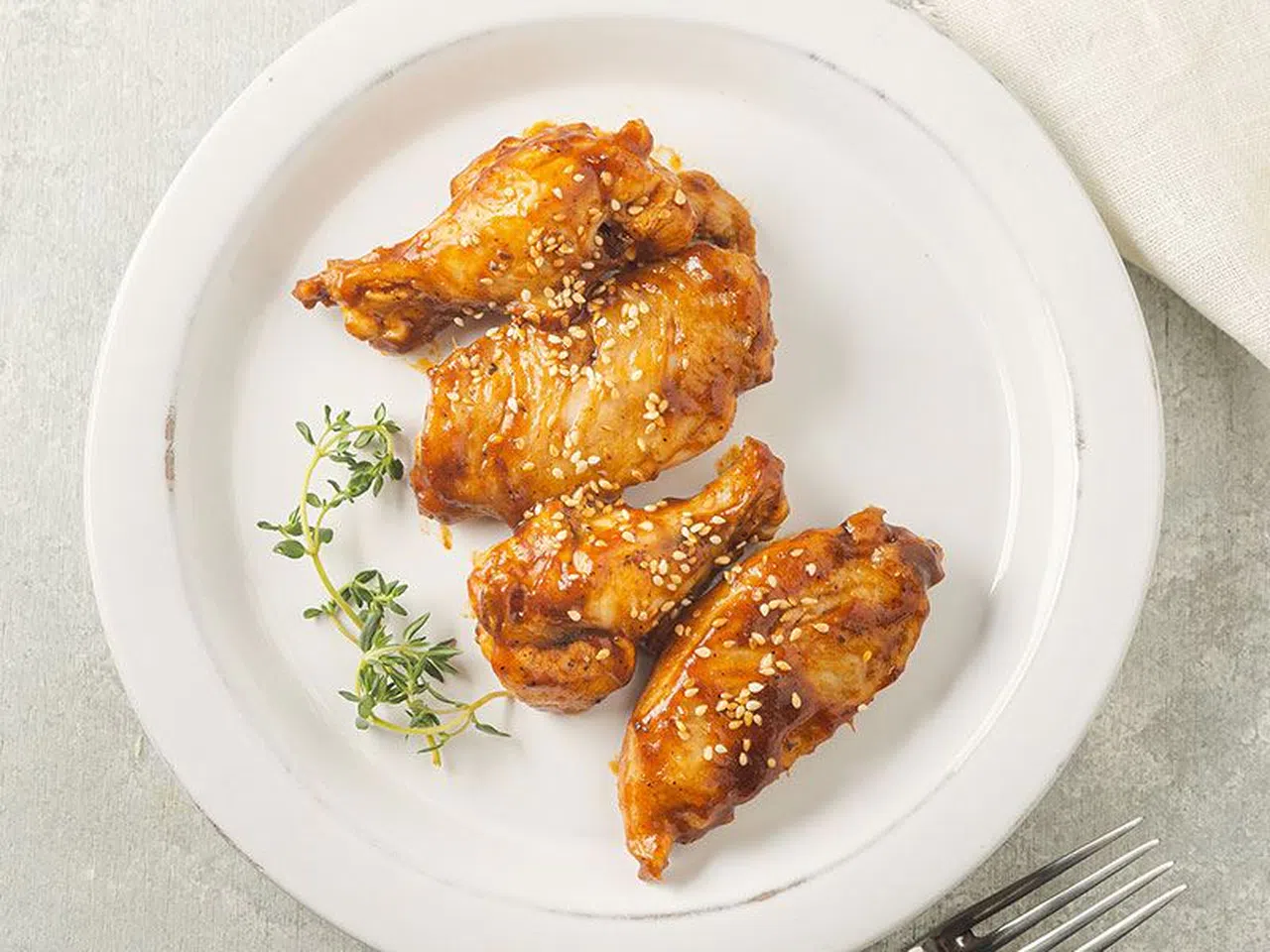 Airfryer'da Acılı Tavuk Kanatları