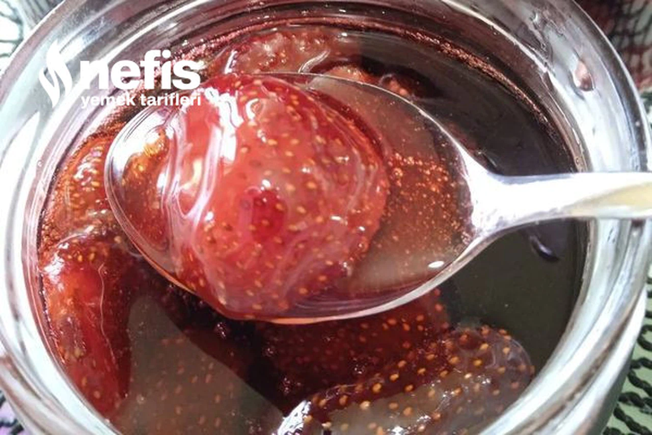 Çilek Reçeli