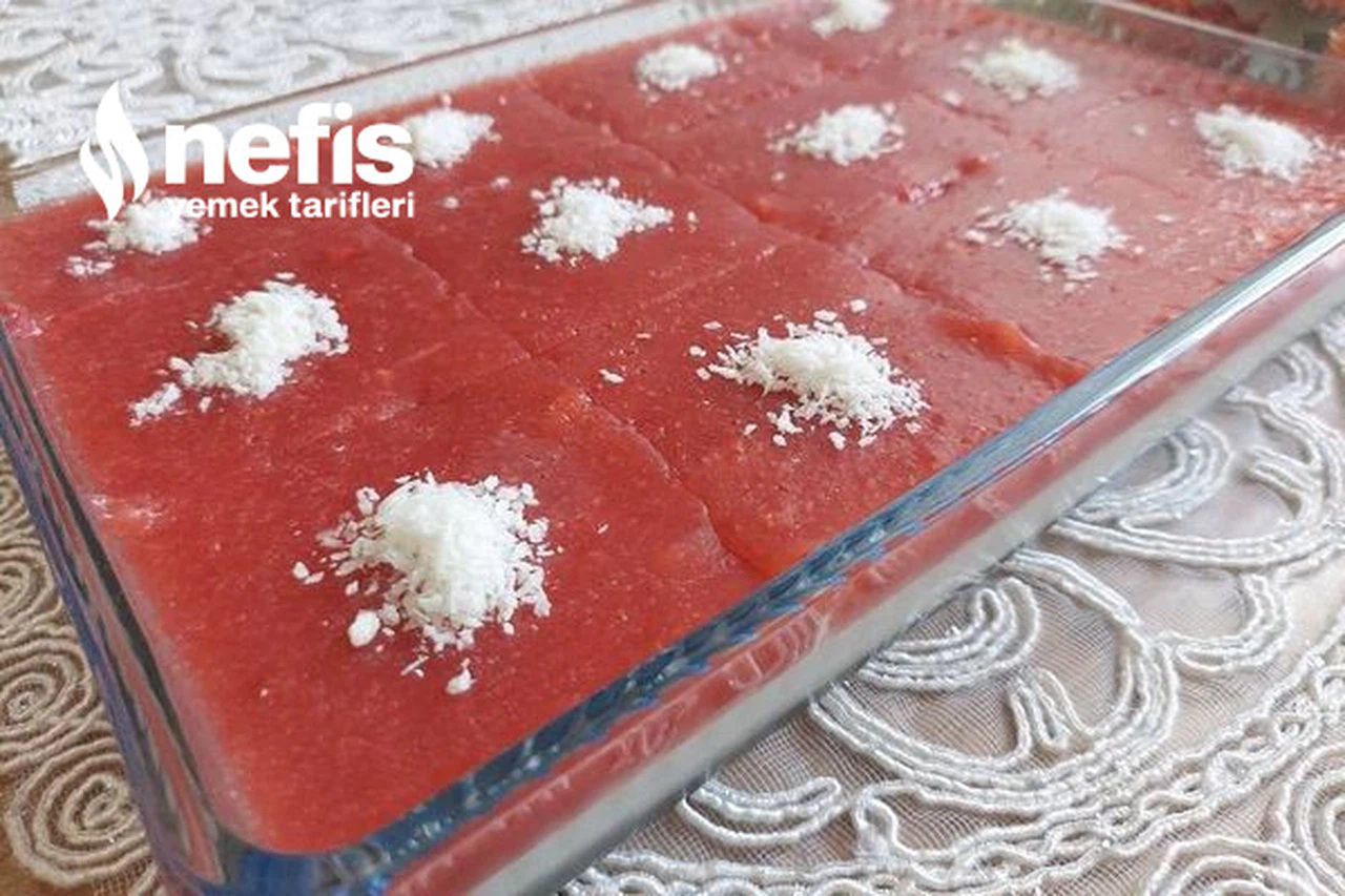 Çilekli Yaz Tatlısı Videolu