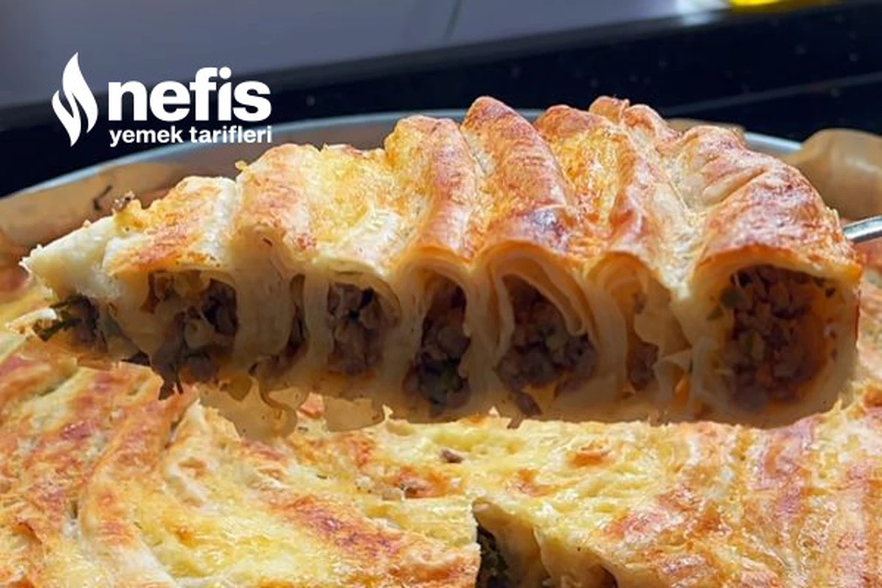 Hazır Yufkadan Nefis Kıymalı Börek