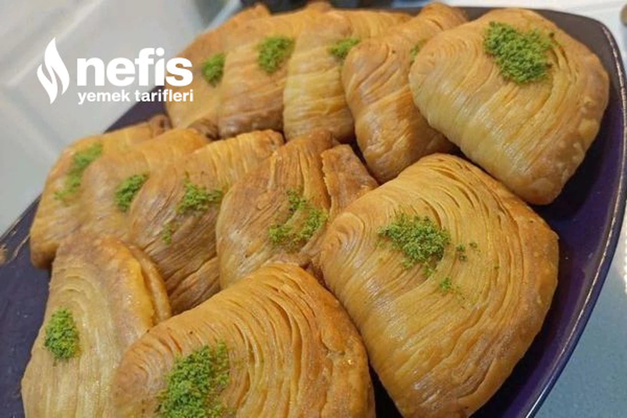 Midye Baklava
