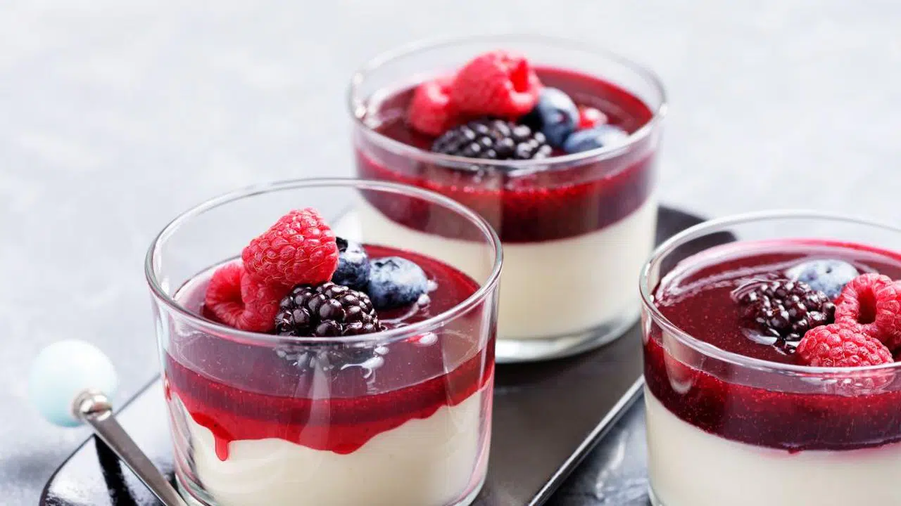 Panna Cotta Nedir? Tanımı ve Püf Noktalarıyla En Lezzetli Panna Cotta İmali