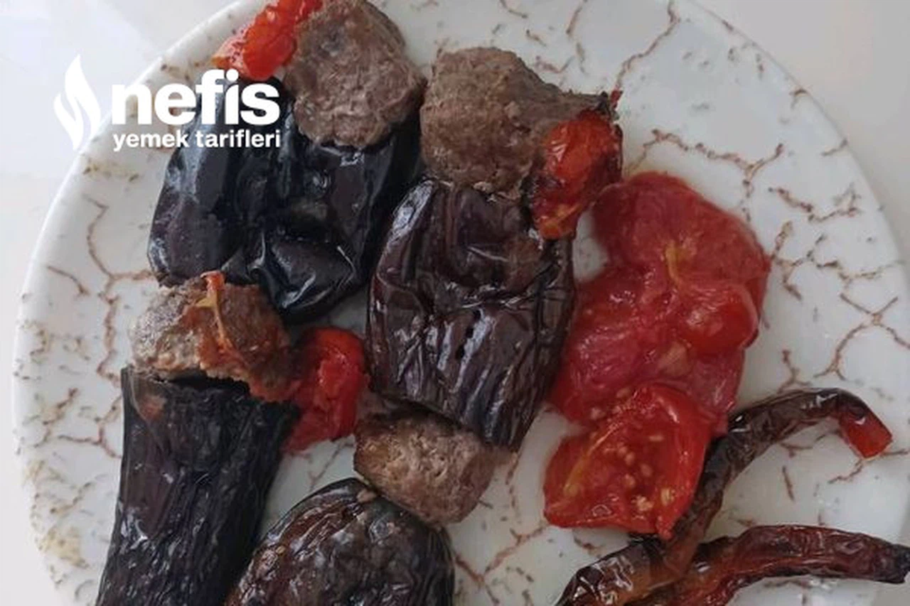 Urfa Usulü Tepsi Kebabı