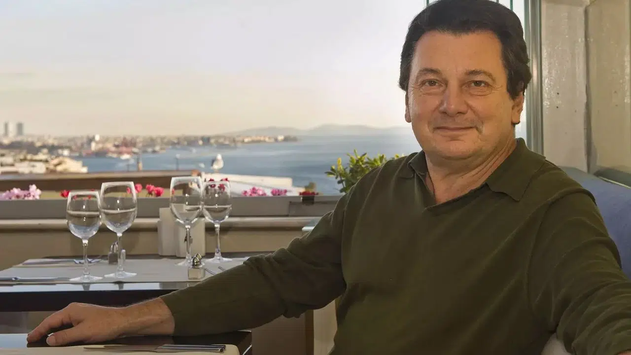 Vedat Milor'dan tartışılacak Bodrum yorumu: Yemek yenilecek en kötü yer