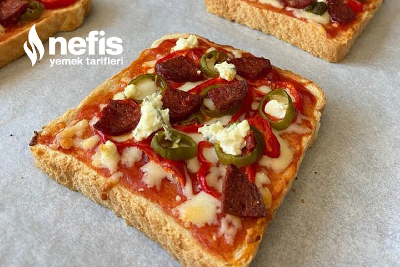 Tost Ekmeğinde Pizza