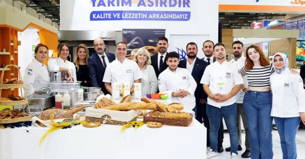 Pakun’un Ödüllü Unu Worldfood Fuarı’nda Ödüllü Şef Eyüp Kemal Sevinç İle Buluştu