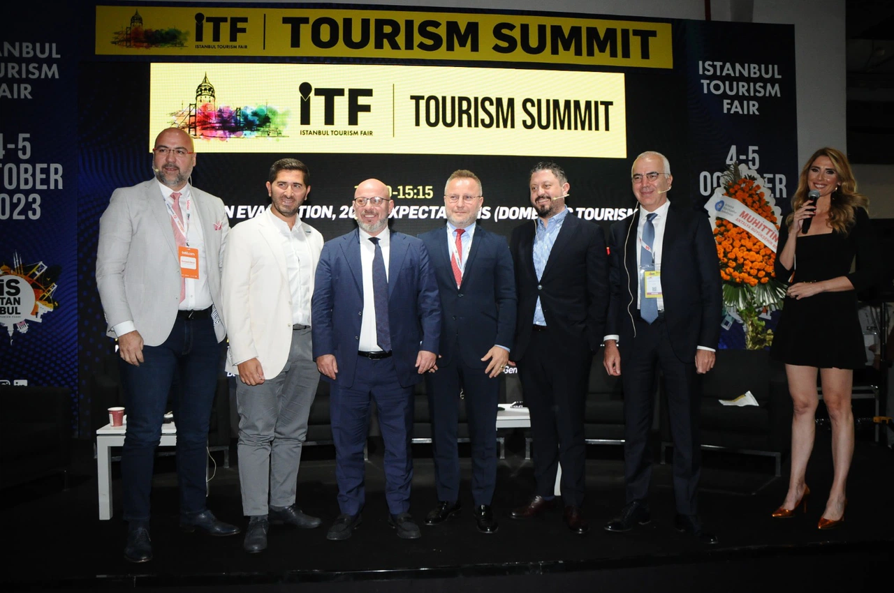 TATİLBUDUR  İSTANBUL TURİZM FUARI’NDA 2023 SEZONUNU DEĞERLENDİRDİ!