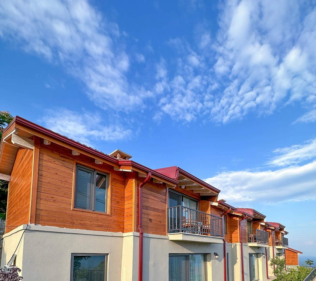 Kuzey Ege’deki Eviniz: Assos Sizin Ev Birinci Yılını Özel Fırsatlarla Kutluyor