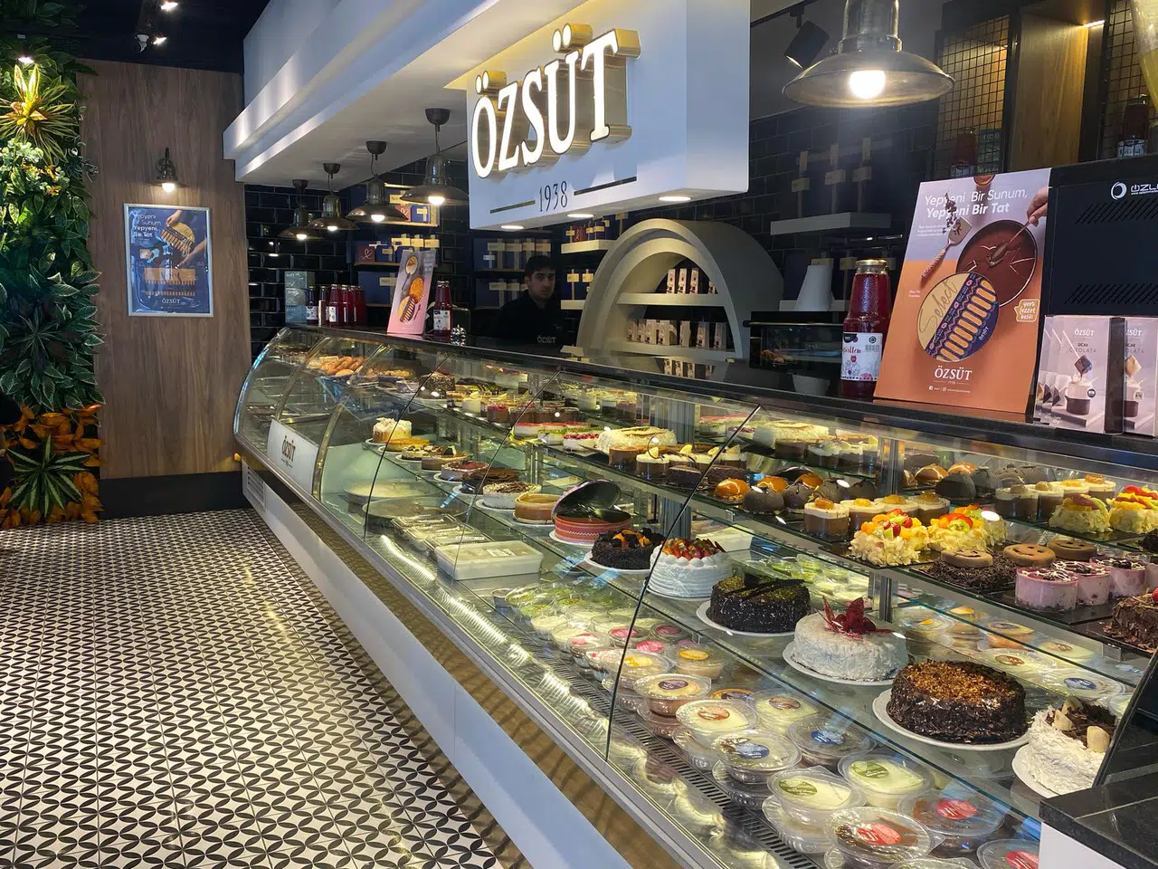 Özsüt, Deposite Outlet Mall’da Tatlı Keyfini Başlatıyor!