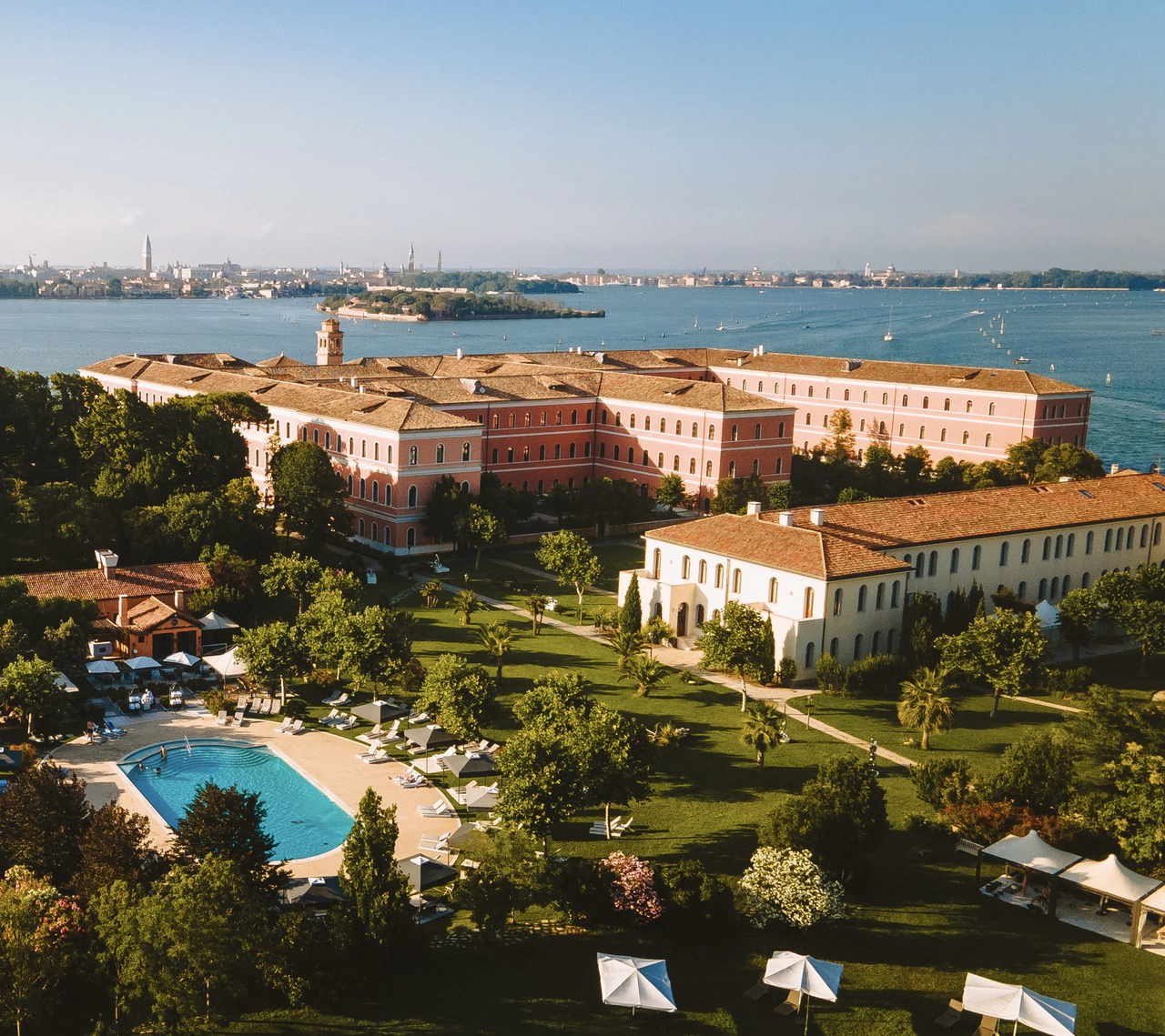 MANDARIN ORIENTAL, VENEDİK’TEKİ SAN CLEMENTE PALACE’IN OPERASYONUNU DEVRALDI