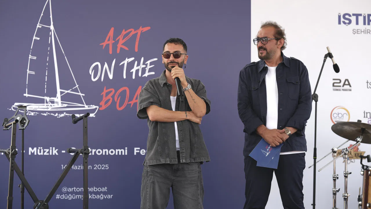 ART ON THE BOAT’TA SANAT VE DENİZ KALAMIŞ’TA BULUŞTU