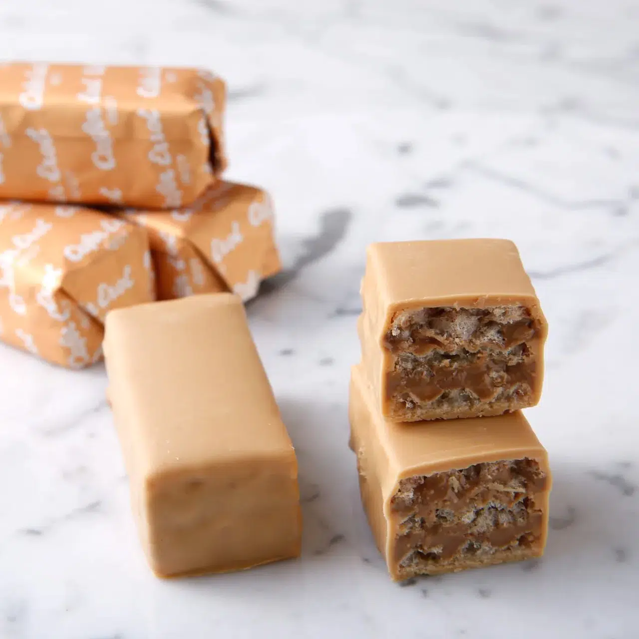 Nostalji Dolu Lezzetler: Şekerci Cafer Erol’un Yenilikçi Sütlü Çikolatalı ve Tahinli Gofretleri