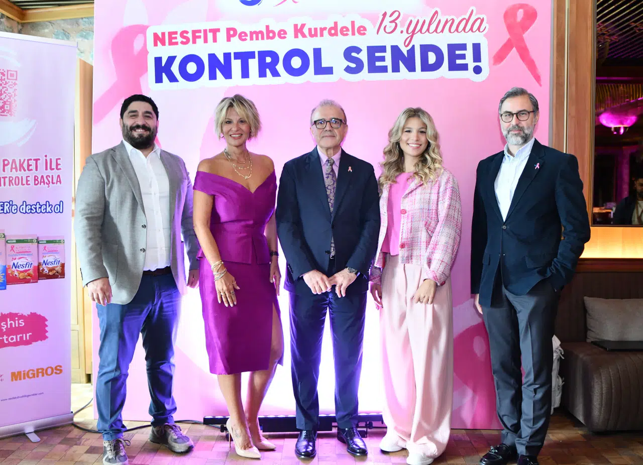Meme Sağlığı Farkındalığına 13 Yıllık Pembe Kurdele Desteği!