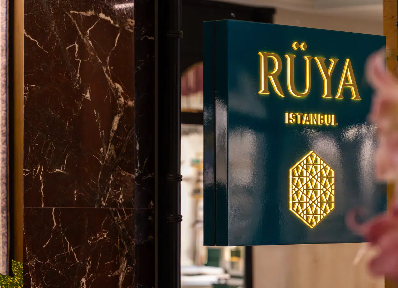 Çırağan Palace Kempinski: Boğaz’ın İkonik Mekânı Rüya ile Ziyaretçilerini Ağırlamaya Hazır!