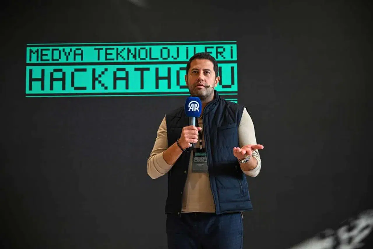 Arabica Coffee House, Gençler için Teknoloji Desteğiyle Fark Yaratıyor