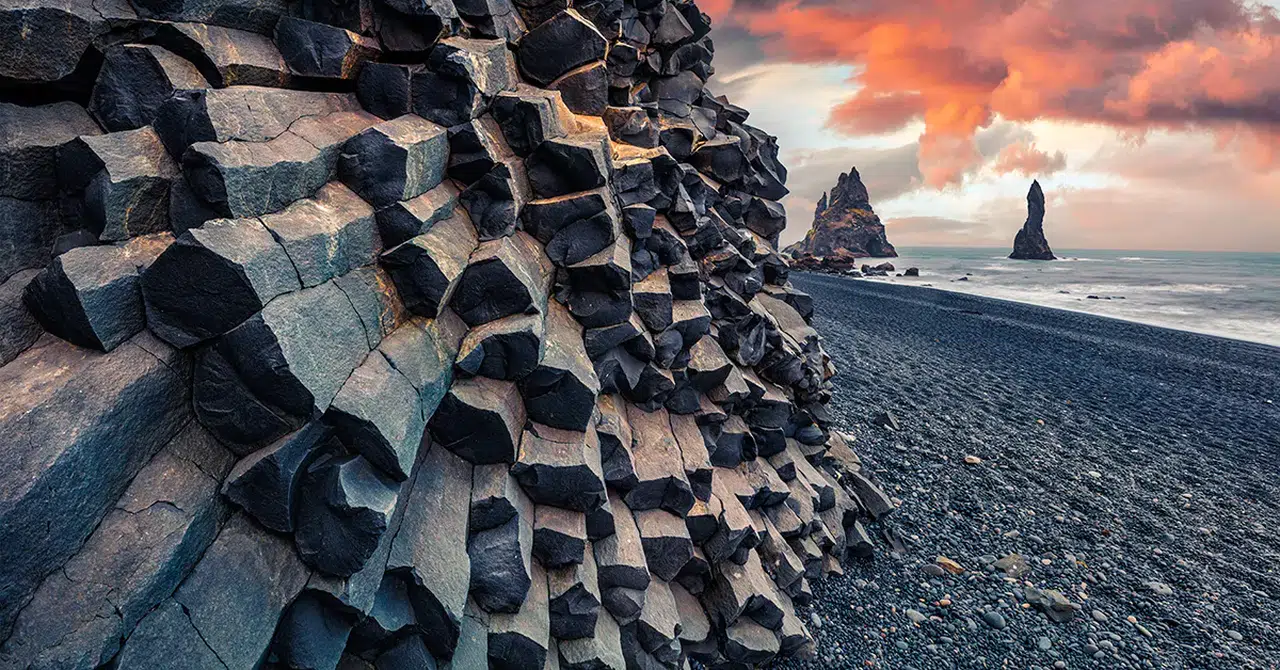 İzlanda'da Lavların İzinde: Ateşin Yüzlerce Yıl Boyunca Şekillendirdiği Beş Epik Serüven