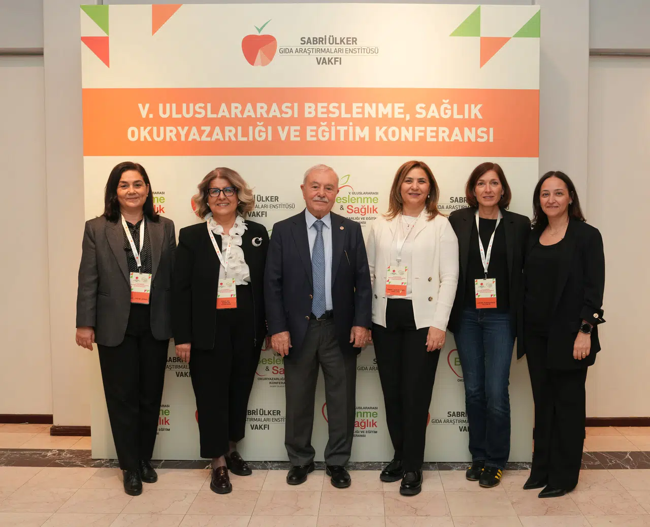 Sabri Ülker Vakfı, Gıda ve Beslenme Alanındaki Yanlış Algıları Uluslararası Konferansta Tartıştı