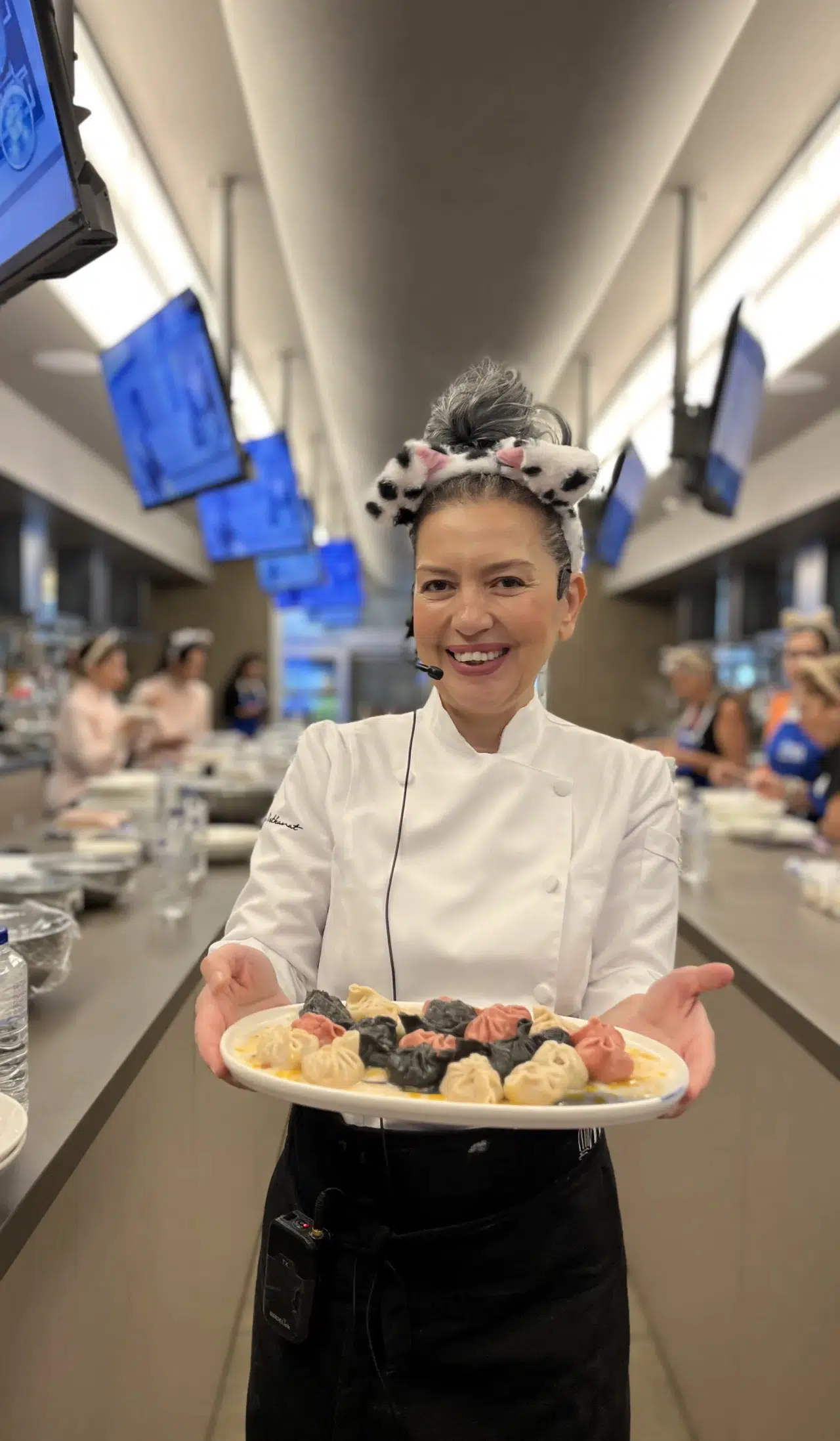 Aydan Üstkanat’tan Patili Dostlara Destek: "Kafkas Mantısı Atölyesi" İle Dayanışma Etkinliği Düzenlendi!