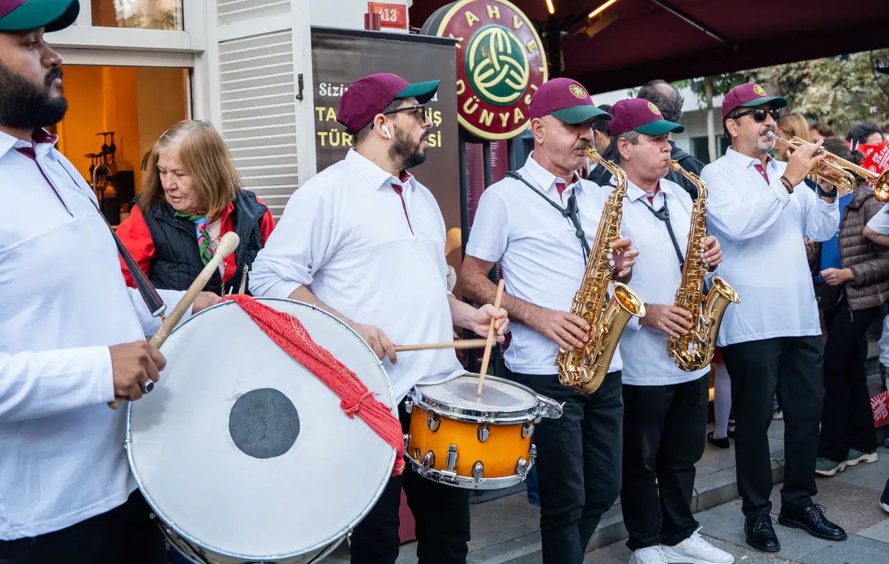 Kahve Dünyası, Cumhuriyet Bayramı'nı Coşkulu Etkinliklerle Gerçekleştirdi!