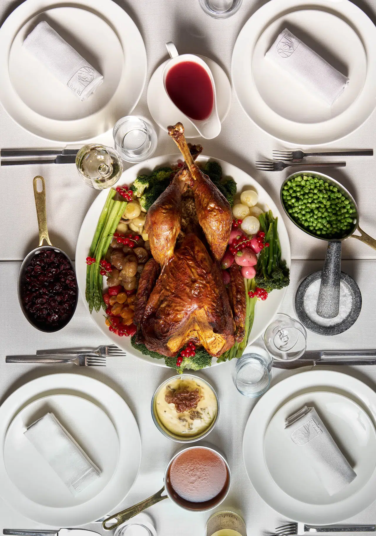 Ritz-Carlton İstanbul'da Yılbaşı Coşkusu: Altın Noktürn İle Eşsiz Bir Gece Deneyimi