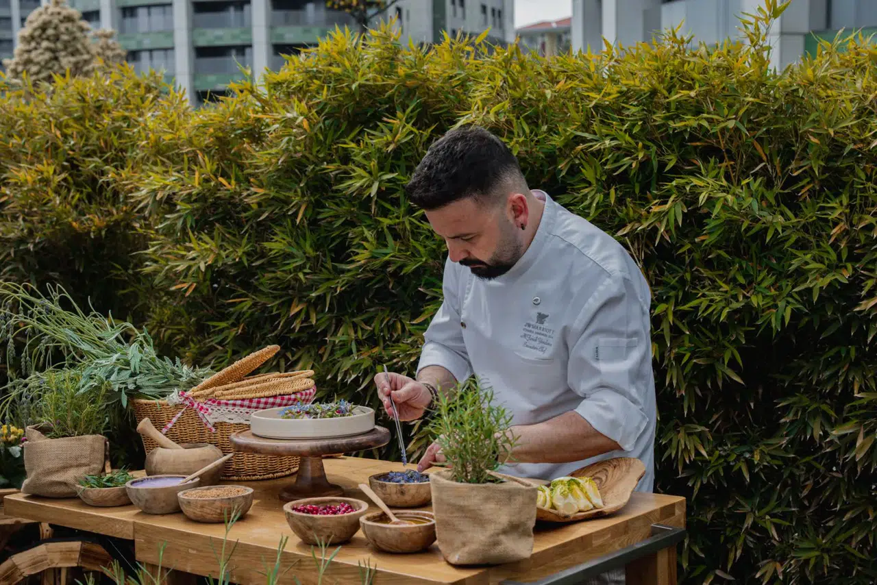 JW Marriott Hotel Istanbul Marmara Sea, Ceres Restoran’da Yaza Lavanta Esintileriyle Merhaba Diyor
