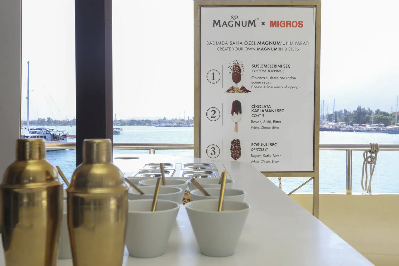 Magnum ve Migros, Dünyada Bir İlk Olacak Magnum Store’u Denizde Açtı!