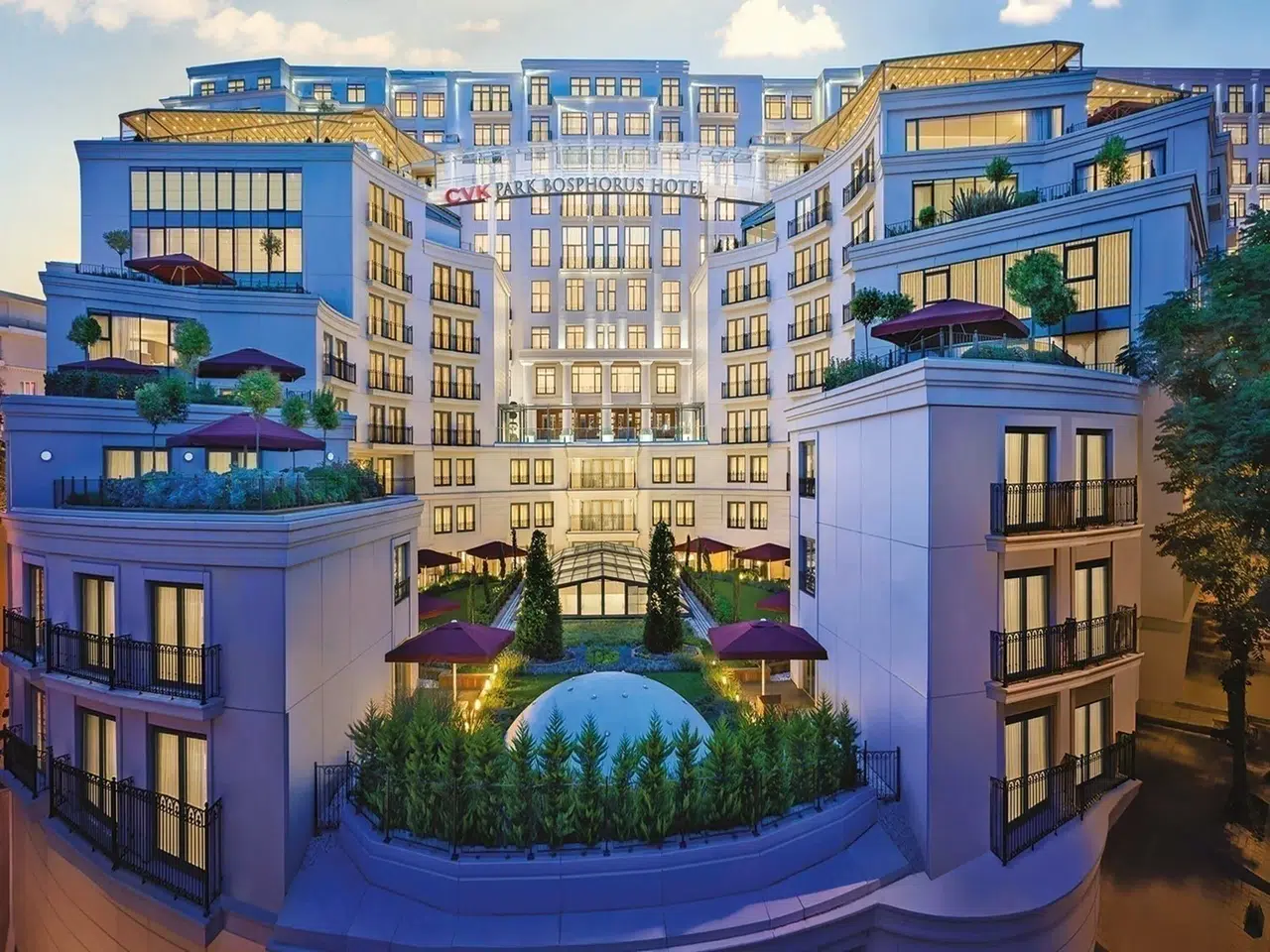 İstanbul CVK Park Bosphorus Hotel'de Geleneksel "Çay Saati" Keyfi Yeniden Başlıyor!