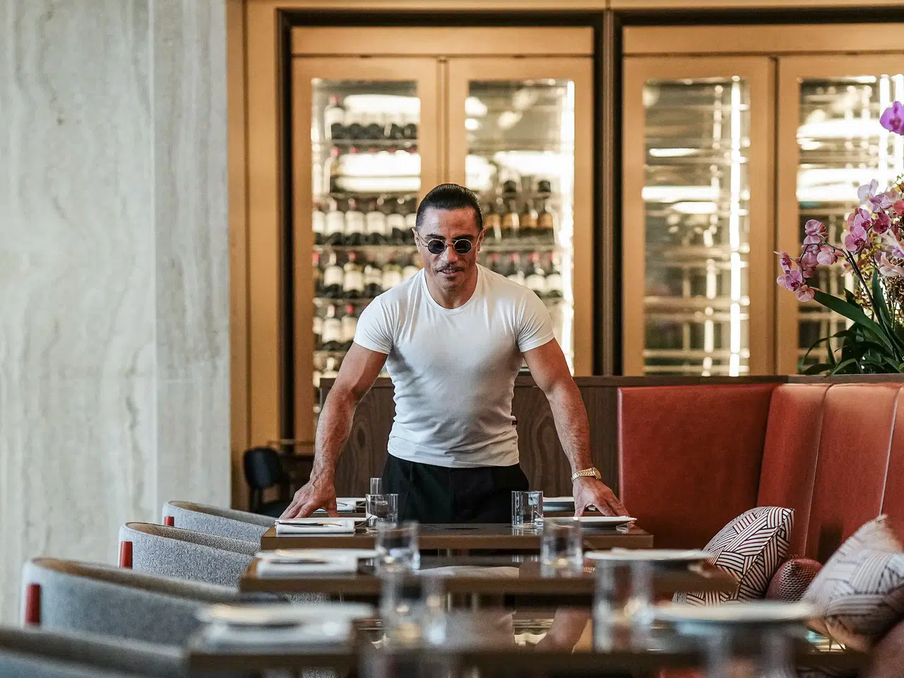 Nusr-Et, Moda Merkezinin Yeni Yıldızı: Milano'da Kapılarını Açtı!
