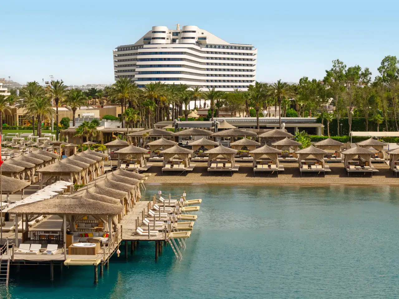 Titanic Hotels'te Yazın Enerjisi ve Sonbaharın Huzuru Bir Araya Geliyor!