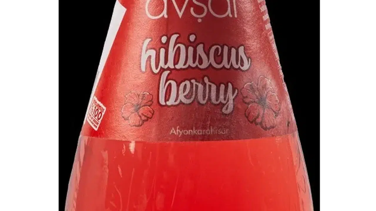 Yılbaşı Sofralarına Avşar Kırmızısı Işıltısı: Lezzet ve Şıklığın Buluşması