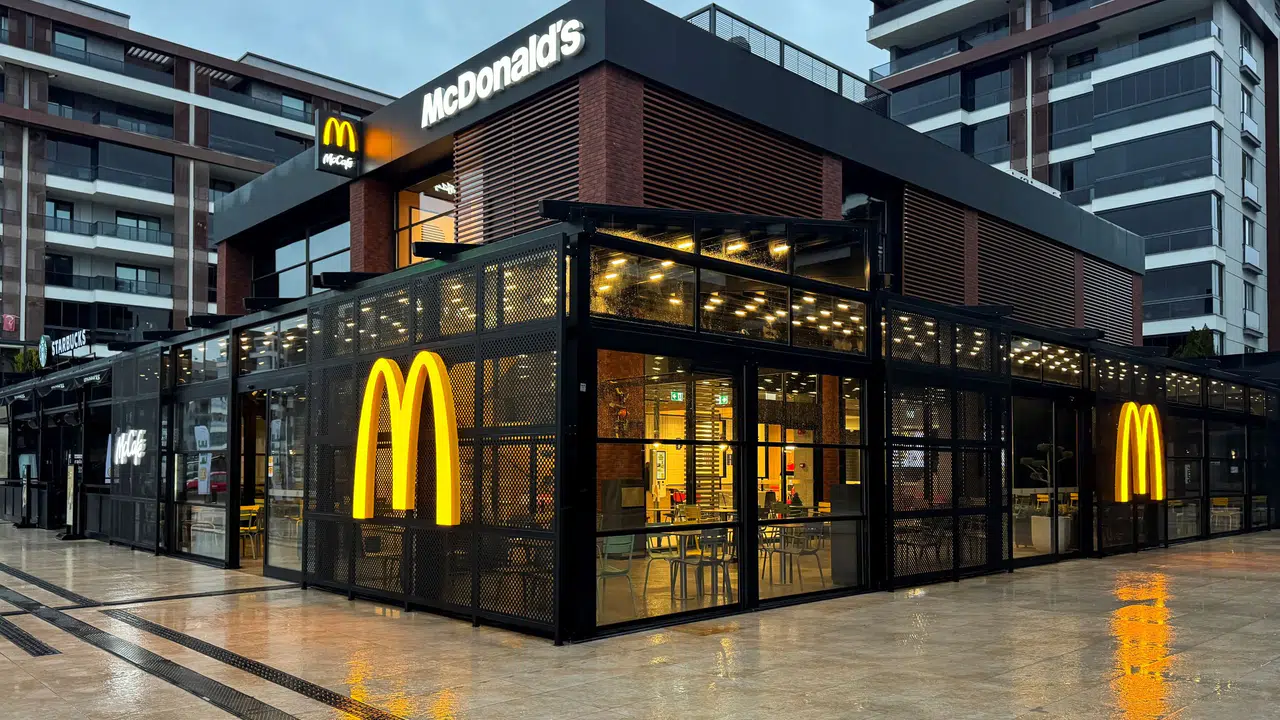McDonald’s Türkiye CEO’su Mwaffak Kanjee: 2025 Yılına Dair Beklentiler ve Stratejiler Açıklandı