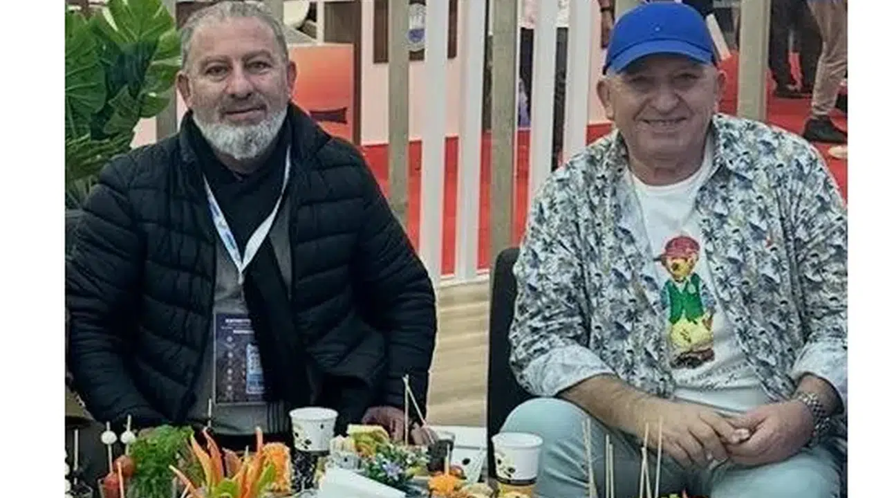 12 Holden 2 Hole: EMITT Nasıl Eritildi?