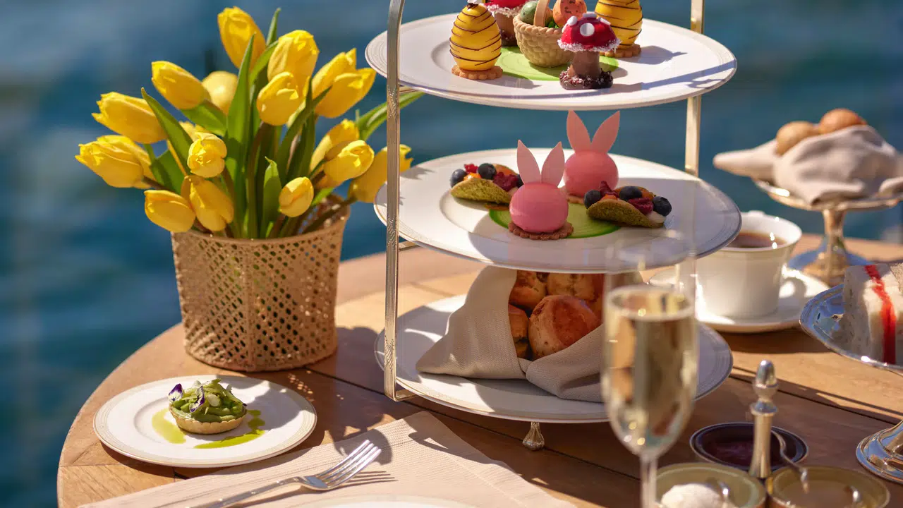 Paskalya'ya Özel Lezzetler ve Çay Saatleri ile The Peninsula'da Baharın Getirdiği Zarafet!