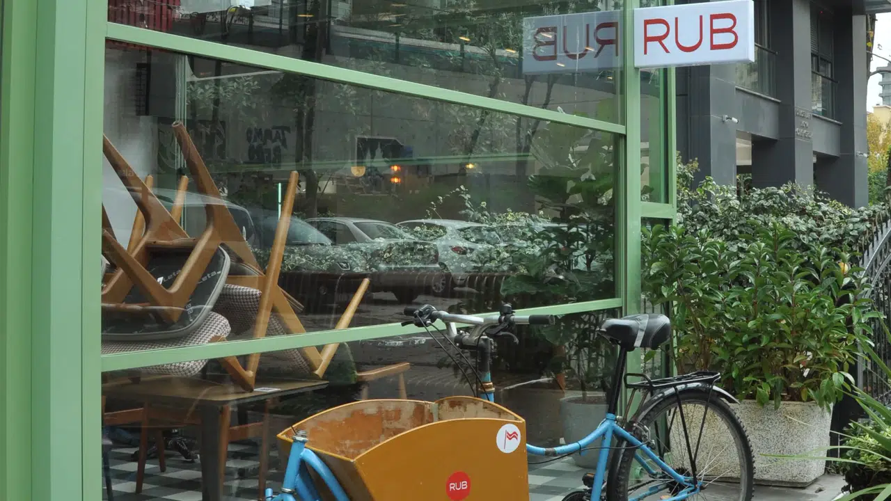 İstanbul'un Keşfedilmeyi Bekleyen Eşsiz Sokak Lezzetleri