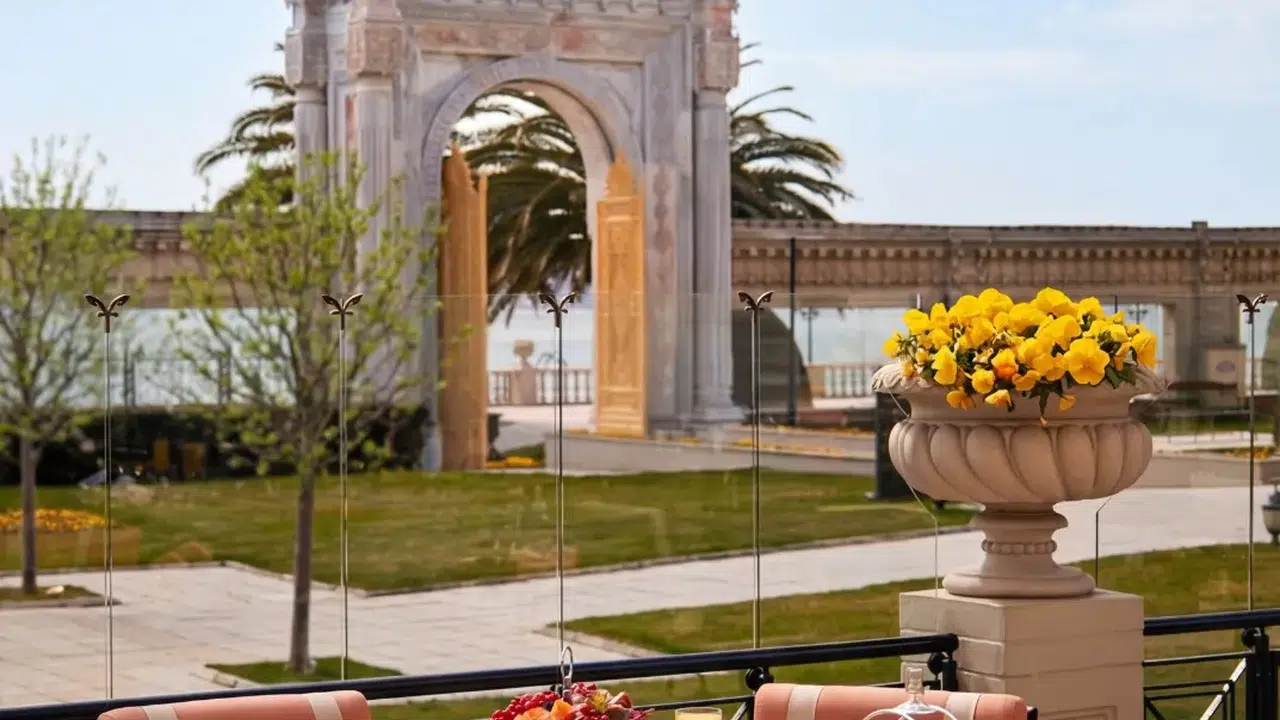 Çırağan Sarayı'nda Efsanevi Pazar Brunch’ı Yeniden Başladı!