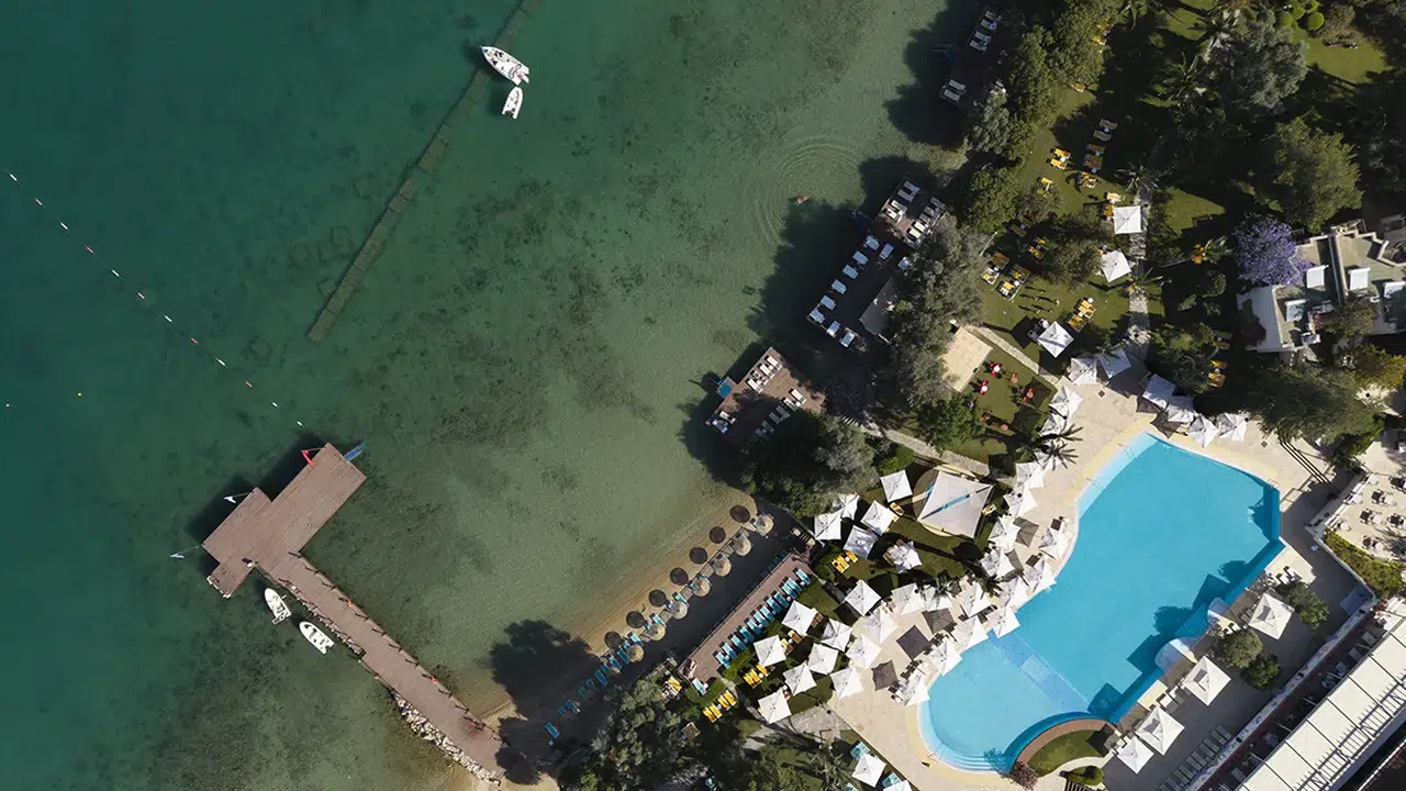 DoubleTree by Hilton Bodrum, Bengisu Avcı ile Yüzme Kampına Ev Sahipliği Yapıyor!