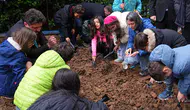 Üsküdar'da Çocuklar Ata Tohumları ile Toprağa Dokundu: Geleceğe Yeşil Bir Yatırım!