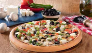Ege'nin Lezzetleri PizzaLazza'da Hayat Buluyor: İşte Egeli Pizza!