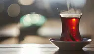 Çay Demleme Sırrı: Soğuk Su mu, Sıcak Su mu?