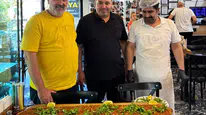 Veli Usta’dan Dev Hamle: 104 cm’lik Lahmacunla Rekora Koşuyor