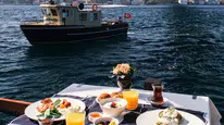 Boğaz'da Anneler Günü İçin Özel Bir Brunch Deneyimi: LACİVERT’TE Unutulmaz Bir Kutlama!