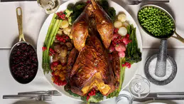 Ritz-Carlton İstanbul'da Yılbaşı Coşkusu: Altın Noktürn İle Eşsiz Bir Gece Deneyimi