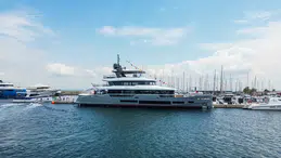 Sirena Yachts'ın Yeni Amiral Gemisi Sirena 118, Su ile Buluştu!