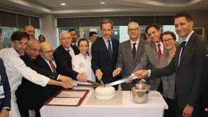 Frankofon Büyükelçiler Makaron Atölyesinde Yeteneklerini Sergiledi