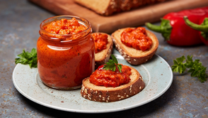 Ev Yapımı Ajvar Sosu Nasıl Yapılır?