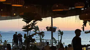İnari Omakase, imza tatlarını Çeşme'de sofralara getiriyor!