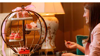 Shangri-La Bosphorus, İstanbul'da Zarafet ve Farkındalığın Birleştiği Pinktober Akşamüstü Çay Saati Deneyimi!