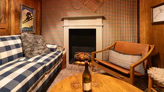 THE PENINSULA NEW YORK, İkonik Çatı Terasında İSVİÇRE DAĞ EVLERİ 'CHESA' İle Büyülüyor