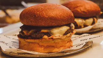 Caddebostan’da Lezzet Rüzgarı: POV Burger, Özel Tarifleriyle Damaklarda İz Bırakıyor