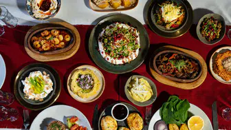 Buselik Meyhane, Yeni Yılı Meze ve Sohbetle Kutlamaya Hazırlanıyor!